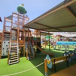 Cozy With Terrace And Access To Swimming Pool