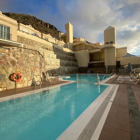 Cozy With Terrace And Access To Swimming Pool *