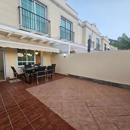 Cozy With Terrace And Access To Swimming Pool *